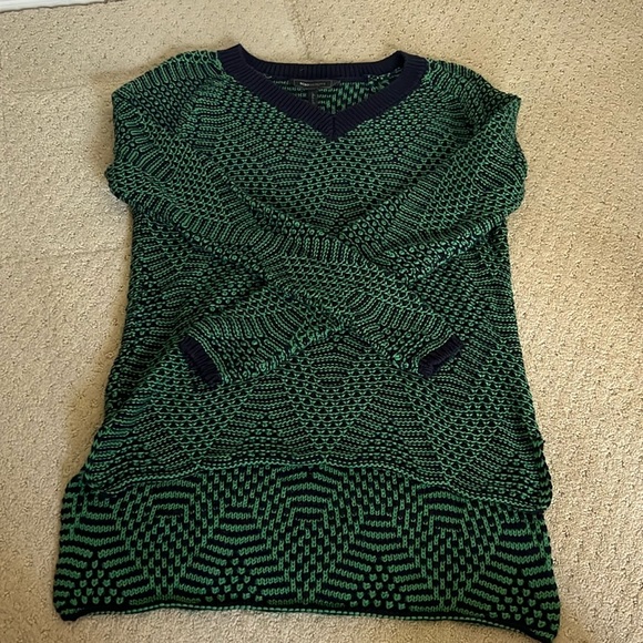 BCBGMaxazria green and navy woven sweater size XS - Picture 1 of 4